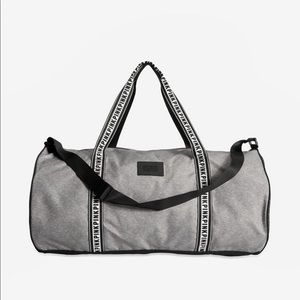 NWT VS PINK DUFFLE BAG